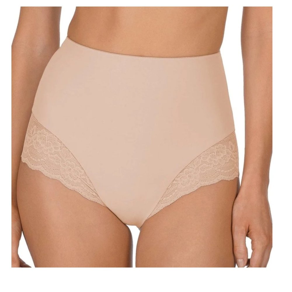 🌱 NATORI High Rise Shaper Thong With Lace